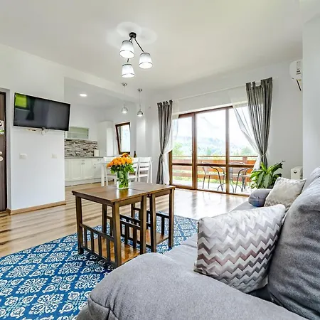 Yael Luxury 2 * بوستين