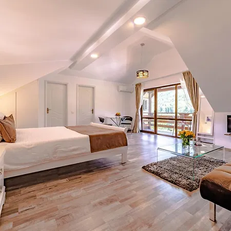 Yael Luxury 2 شقة بوستين